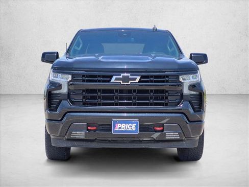 Used 2024 Chevrolet Silverado 1500 RST w/ Z71 Off-Road Package AWD/4WD image 2
