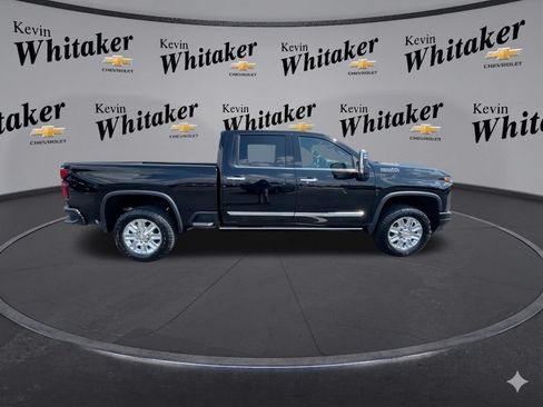 Certified 2025 Chevrolet Silverado 2500 High Country w/ High Country Premium Package AWD/4WD image 10