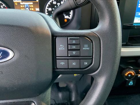 Used 2025 Ford F250 XL w/ XL Chrome Package image 22