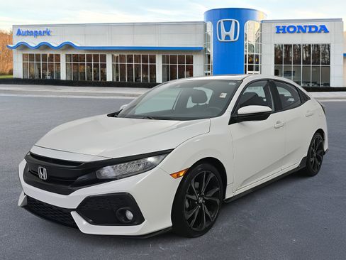 Used 2018 Honda Civic Sport Touring image 1