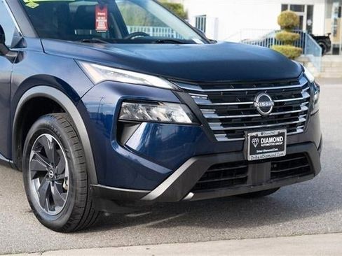 Used 2024 Nissan Rogue SV image 61