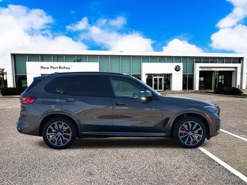 Used 2023 BMW X5 M50i w/ Executive Package image 9