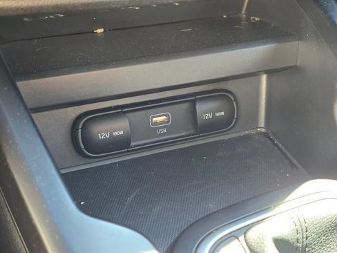 Used 2023 Kia Soul LX FWD image 20