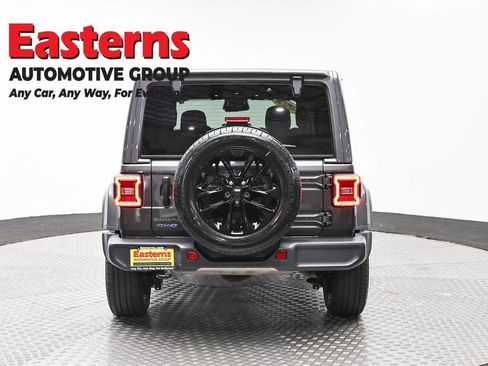 Used 2025 Jeep Wrangler Unlimited Sahara AWD/4WD image 6