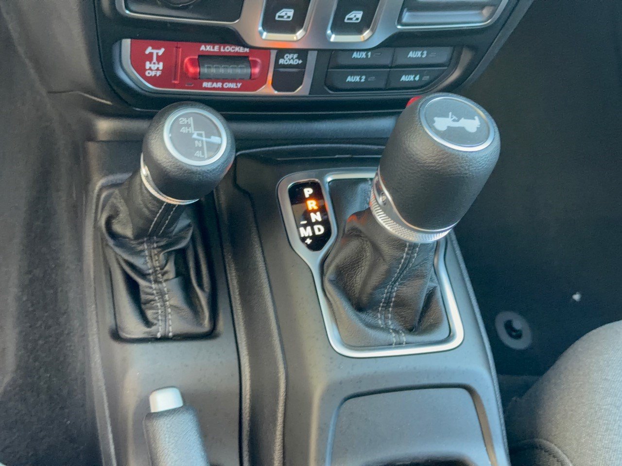 Used 2026 Jeep Wrangler Sport AWD/4WD image 21