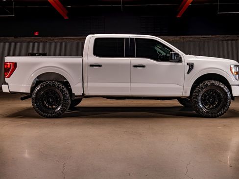 Used 2022 Ford F150 XLT w/ Equipment Group 301A Mid image 9