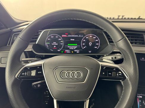 Used 2022 Audi e-tron S Prestige w/ Prestige Package AWD/4WD image 13