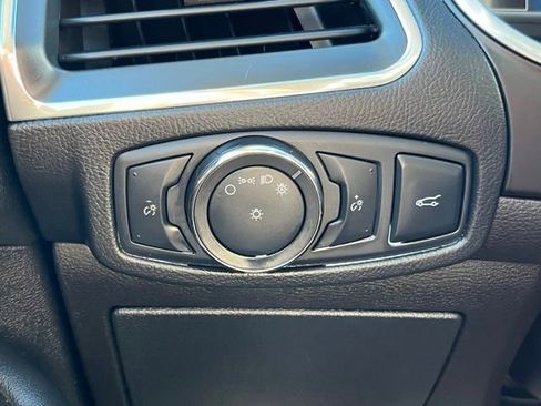 Used 2018 Ford Edge Titanium w/ Equipment Group 301A image 33