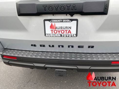 New 2026 Toyota 4Runner SR5 AWD/4WD image 8