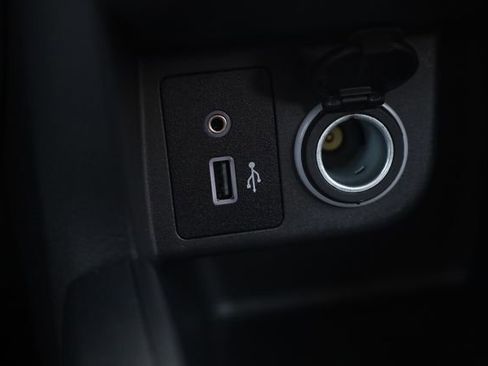 Certified 2025 Nissan Kicks Play S FWD image 17