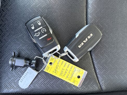 Used 2022 RAM 2500 Laramie image 33