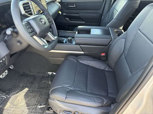 Used 2026 Toyota Tundra Platinum w/ TRD Off-Road Package AWD/4WD image 17