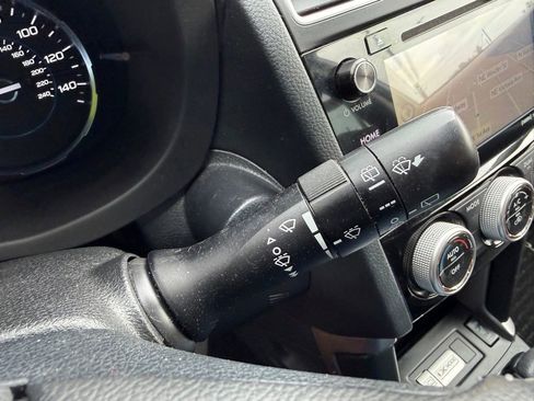 Used 2018 Subaru Forester 2.5i Touring w/ Popular Package #2 AWD/4WD image 31