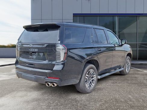 Used 2025 Chevrolet Tahoe Z71 w/ Z71 Off-Road Package AWD/4WD image 6
