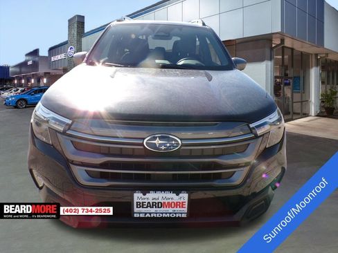 Used 2025 Subaru Forester Premium image 3