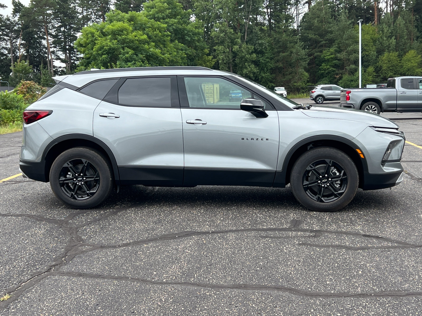 New 2026 Chevrolet Blazer LT w/ Midnight/Sport Edition AWD/4WD image 43