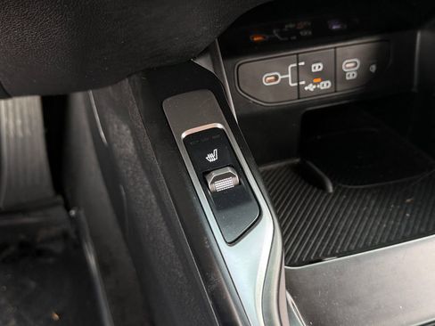 Certified 2024 Kia Sorento S AWD/4WD image 28