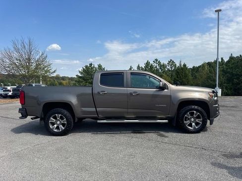 Used 2016 Chevrolet Colorado Z71 AWD/4WD image 3