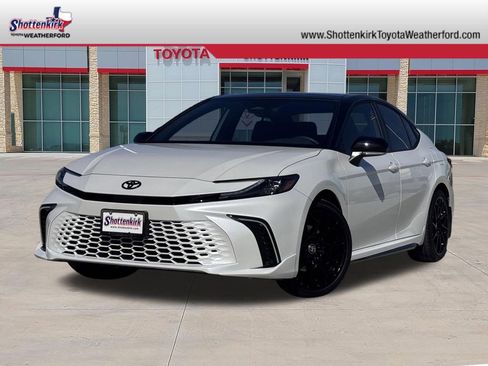 Used 2026 Toyota Camry XSE image 1