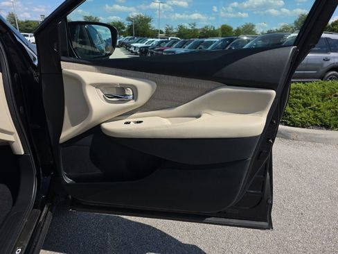 Used 2024 Nissan Murano SL image 14