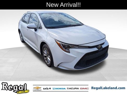 Used 2021 Toyota Corolla LE w/ LE Convenience Package image 1