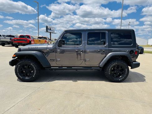 Used 2021 Jeep Wrangler Unlimited Sport AWD/4WD image 30