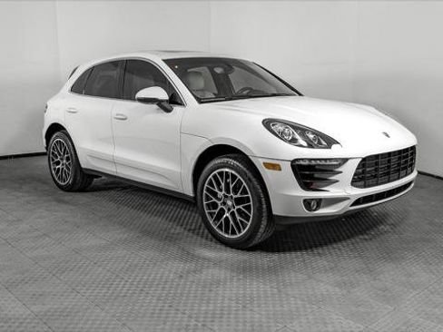 Used 2016 Porsche Macan S w/ Premium Package Plus image 11