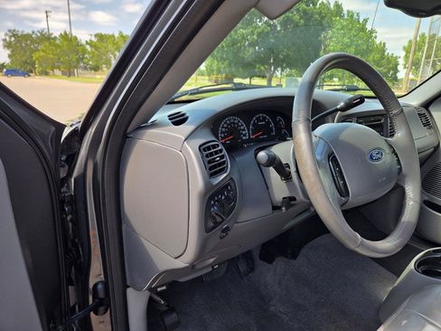Used 2003 Ford F150 Lariat AWD/4WD image 11
