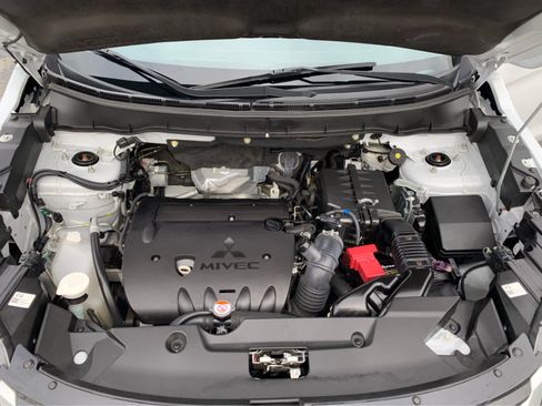 Used 2022 Mitsubishi Outlander Sport SE image 8