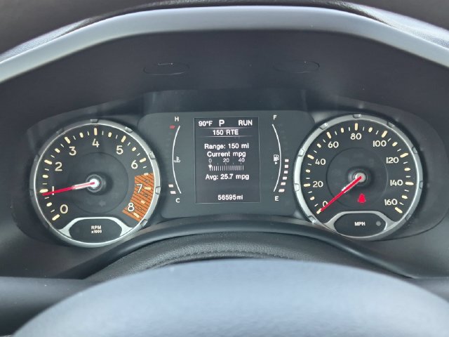 Used 2023 Jeep Renegade Latitude AWD/4WD image 11