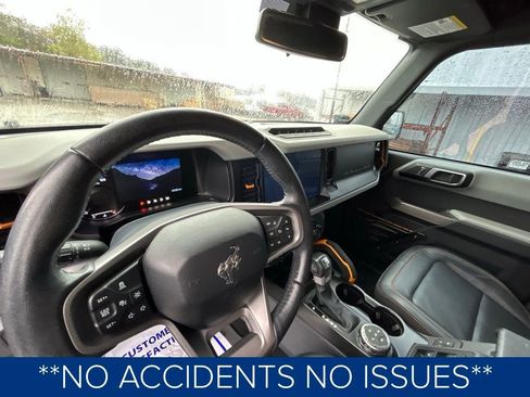 Used 2022 Ford Bronco Badlands image 2