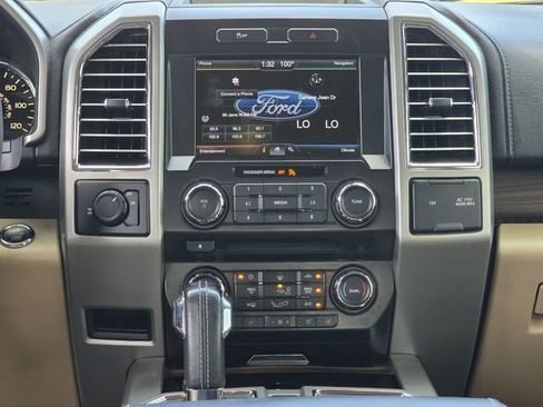 Used 2015 Ford F150 Lariat RWD image 9