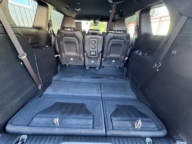 New 2026 Chrysler Pacifica Select FWD image 30