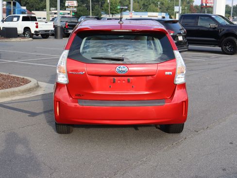 Used 2014 Toyota Prius V Three FWD image 9