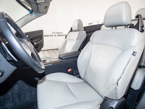 Used 2015 Lexus IS 250C image 20