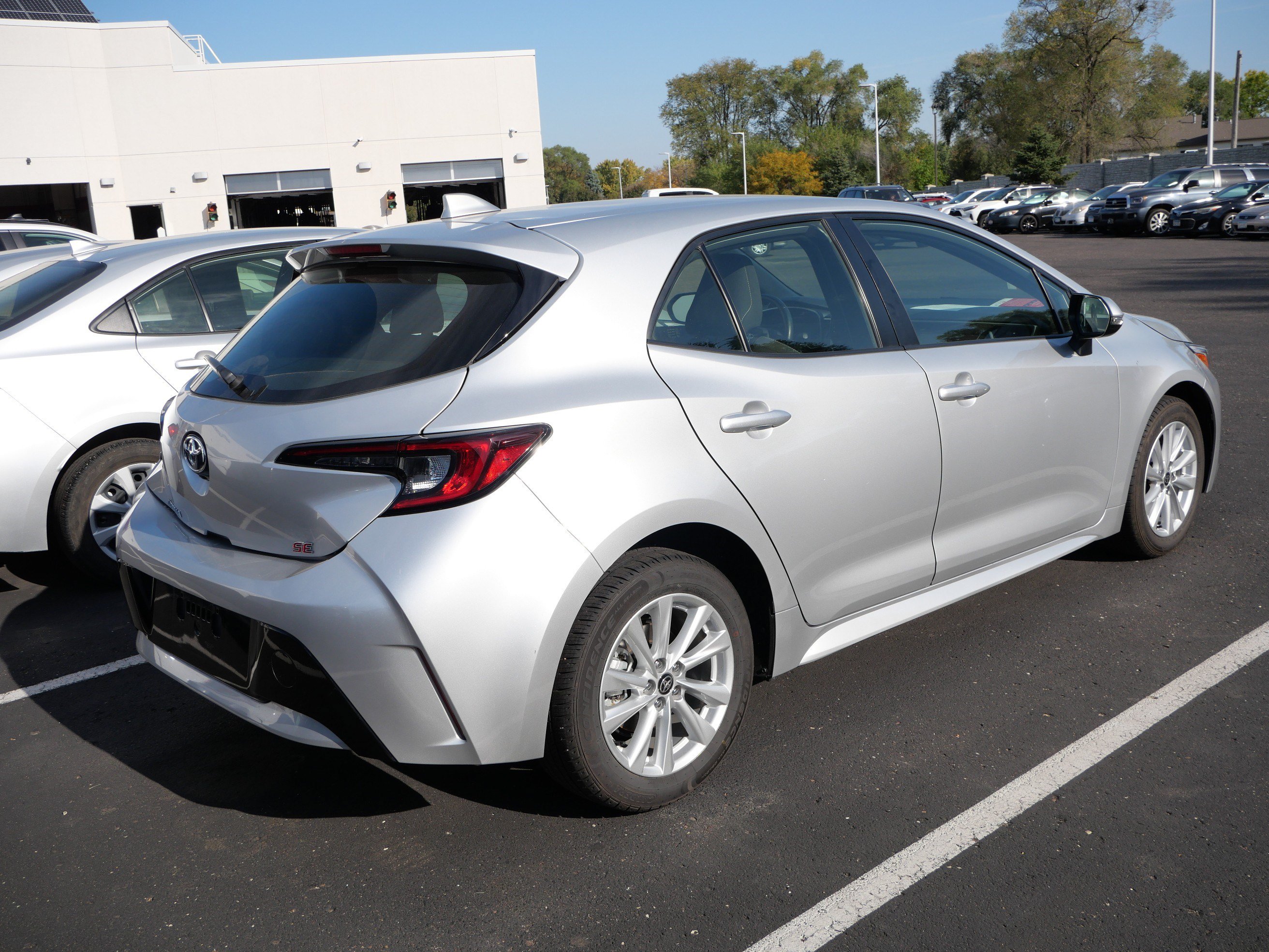 Certified 2025 Toyota Corolla SE FWD image 4