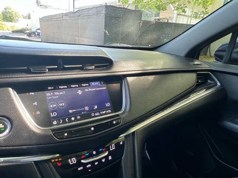 Used 2020 Cadillac XT5 Premium Luxury AWD/4WD image 33