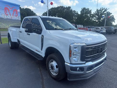 Used 2024 Ford F350 XL w/ XL Driver Assist Package AWD/4WD image 3