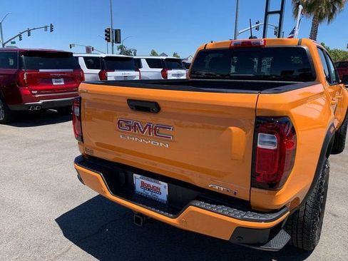 New 2026 GMC Canyon AT4 w/ AT4 Premium Package AWD/4WD image 7