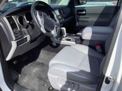Used 2015 Toyota Sequoia Limited image 28