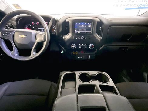 Used 2025 Chevrolet Silverado 1500 Custom image 11