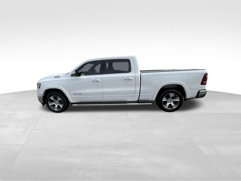 Used 2019 RAM 1500 Laramie AWD/4WD image 7