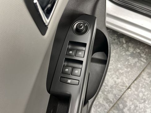 Used 2014 Chevrolet Sonic LT image 7