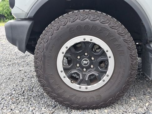 Used 2024 Ford Bronco Outer Banks w/ Sasquatch Package AWD/4WD image 5