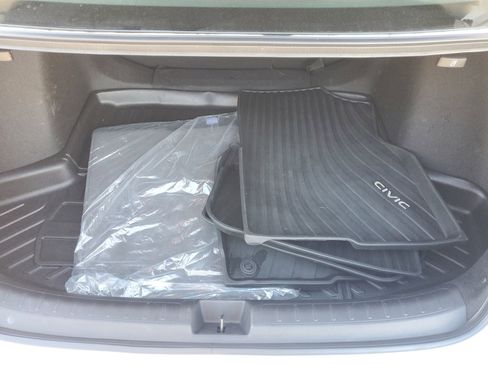 Used 2022 Honda Civic EX image 9