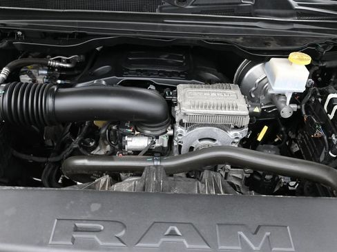 Used 2023 RAM 1500 Laramie AWD/4WD image 17