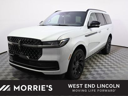 New 2025 Lincoln Navigator Reserve w/ Jet Appearance Package