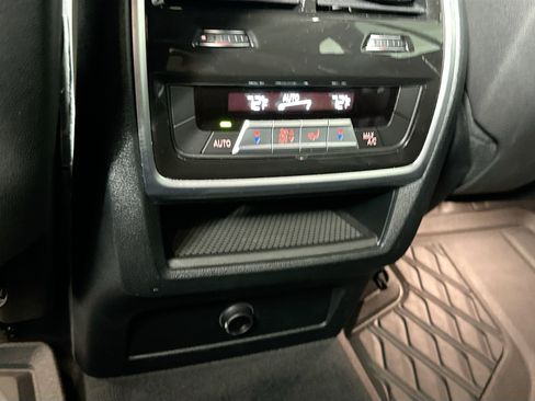 Used 2022 BMW X5 sDrive40i w/ M Sport Package RWD image 26