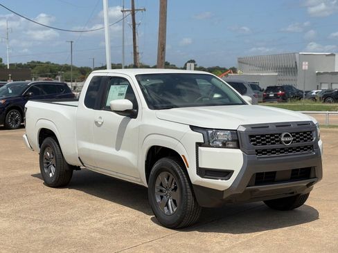 New 2025 Nissan Frontier SV image 6