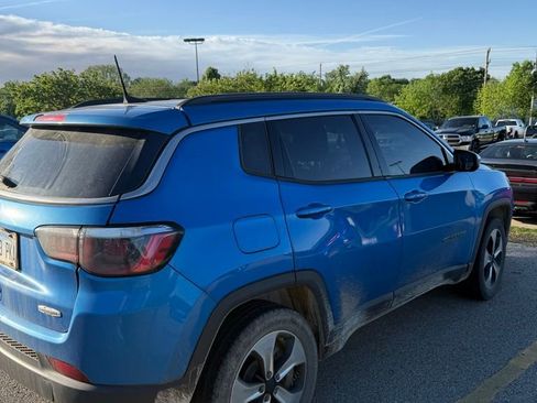 Used 2018 Jeep Compass Latitude w/ Popular Equipment Group image 8